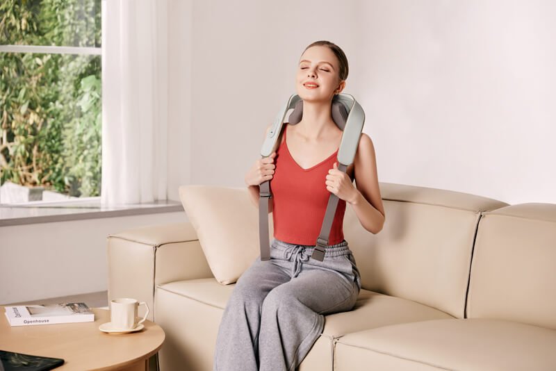 Máy massage cổ vai gáy SKG H5 Mini