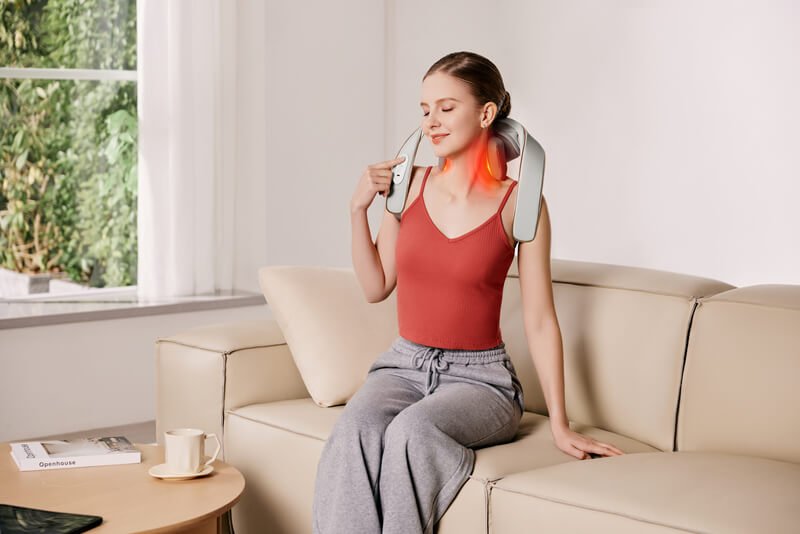 Máy massage cổ vai gáy SKG H5 Mini hiệu quả nâng cao